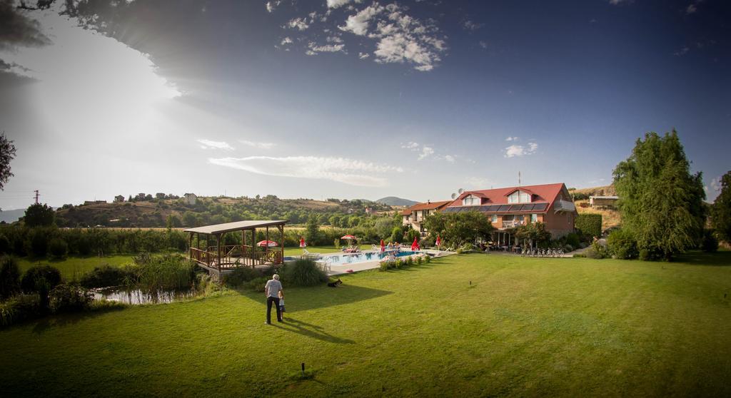 Oaza Inn Ohrid Bagian luar foto