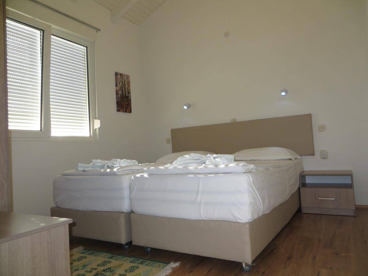 Oaza Inn Ohrid Bagian luar foto